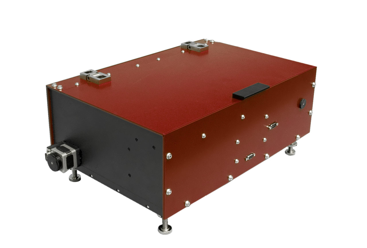 The COMET-800 third-order cross-correlator optical unit for ultrafast pulse contrast measurements