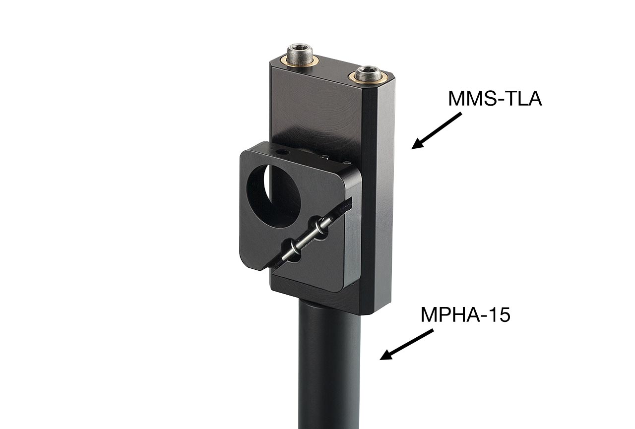 MMS-TLA. Малый вертикальный юстируемый держатель для оптики с потайными винтами, левый. На дюралевом установочном стержне Ф15 мм