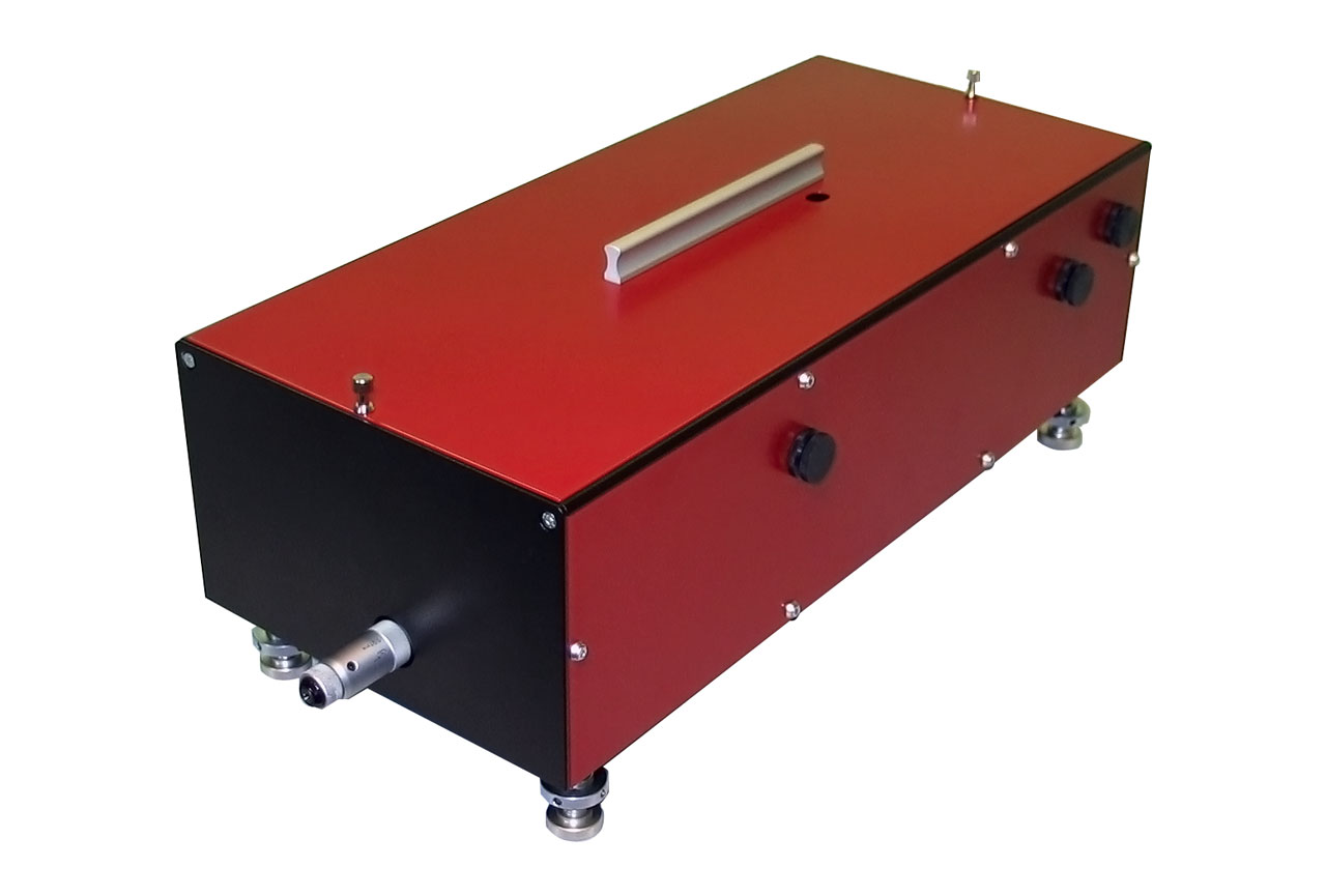 The ATsG-O-800 second and third harmonic unit for Ti:Sapphire femtosecond oscillators